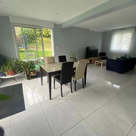 Holiday home Maison Calme Au Coeur De La Brest