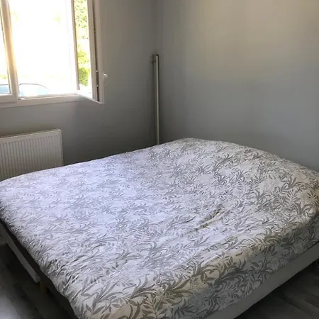 Maison Calme Au Coeur De La Holiday home